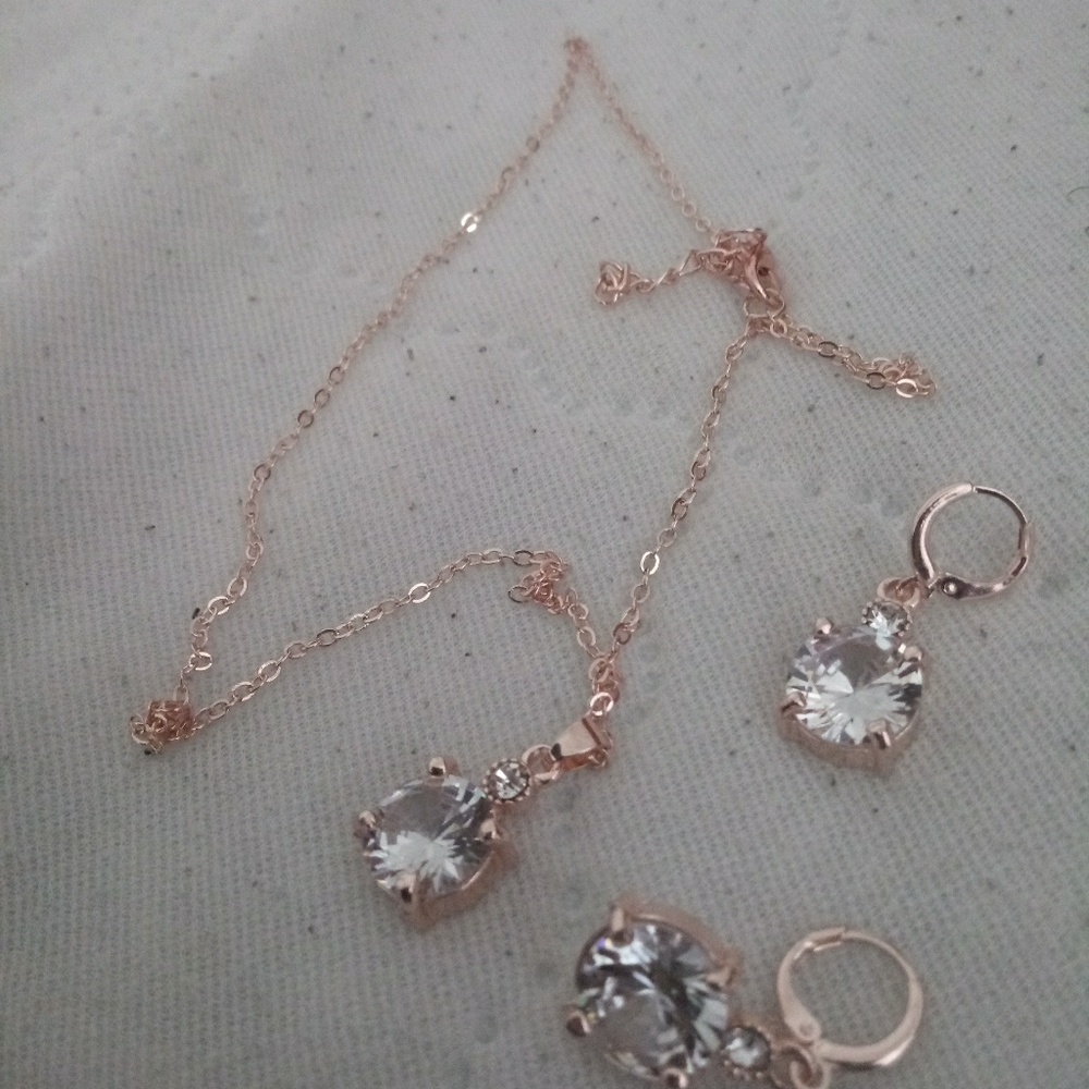 Set of necklace and earrings